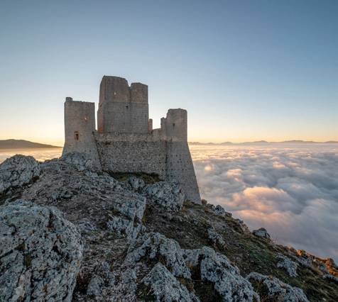 Calascio e la sua Rocca tra storia e natura