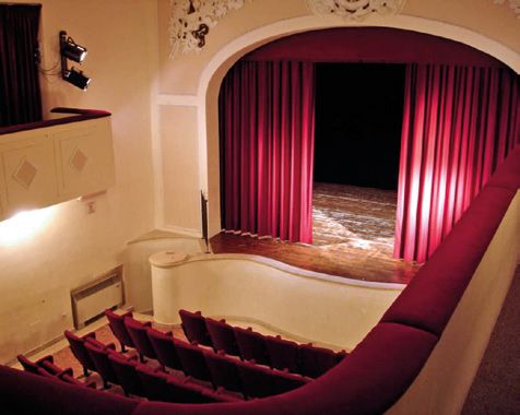 Dal teatro sacro al teatro profano
