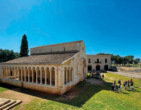 Lecce e l’abbazia di Cerrate in e-bike