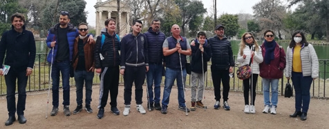 Passeggiate romane le piazze, i monumenti e le chiese del centro storico